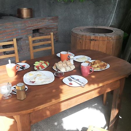 Guest House Vista Sighnaghi Ngoại thất bức ảnh