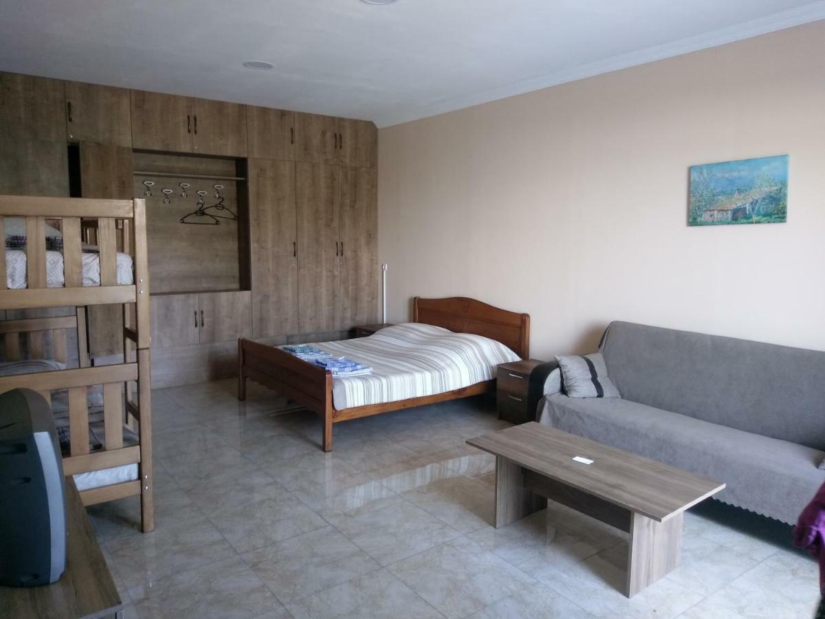 Guest House Vista Sighnaghi Ngoại thất bức ảnh
